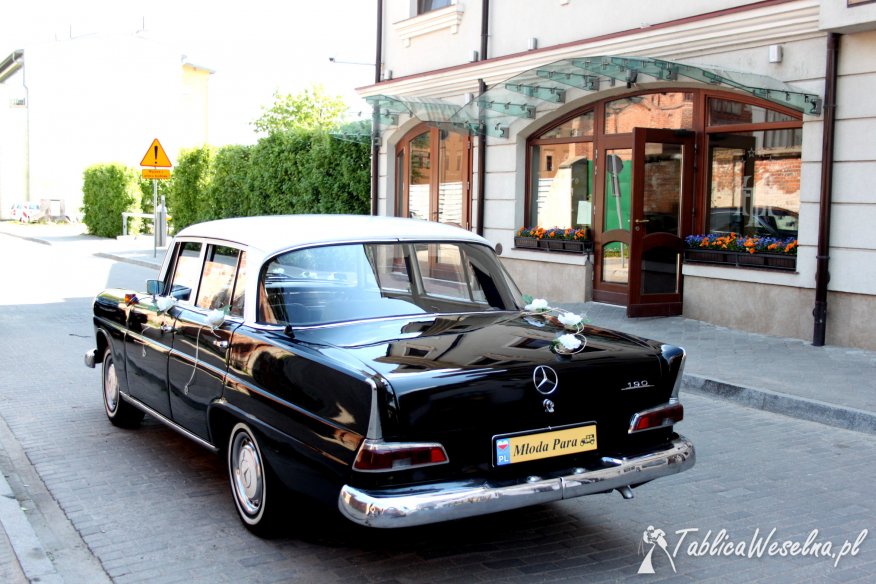 Mercedes W110 do ślubu, zabytek, auto retro, klasyk 