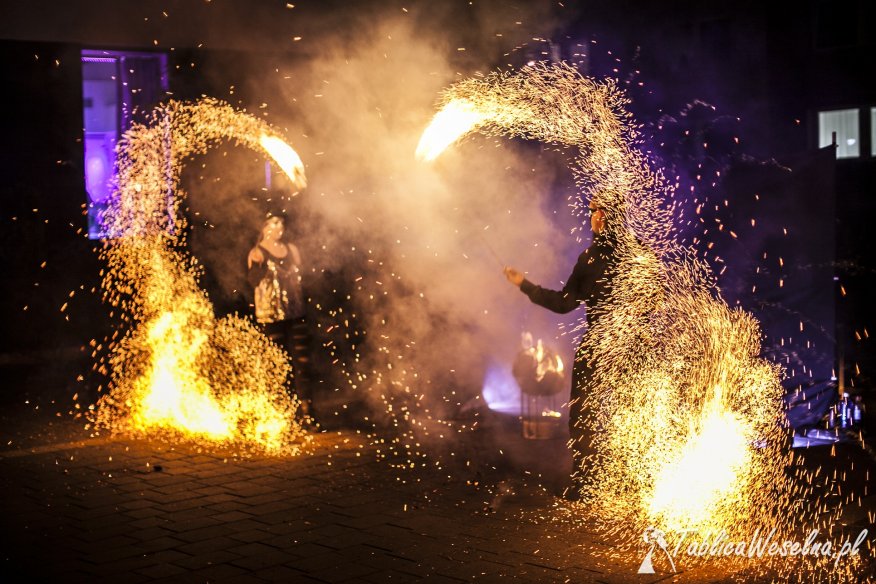 teatr ognia pokazy ognia taniec z ogniem fireshow enigma