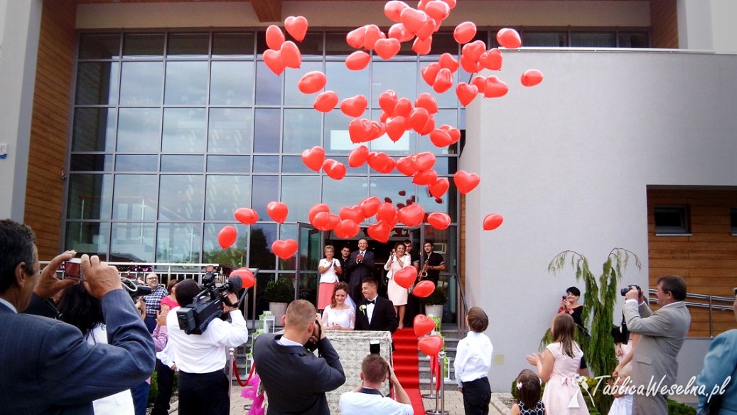 Pompowanie balonów z helem wypuszczanie balonów z pudła niespodzianki, dojazd do klienta Podkarpacie 