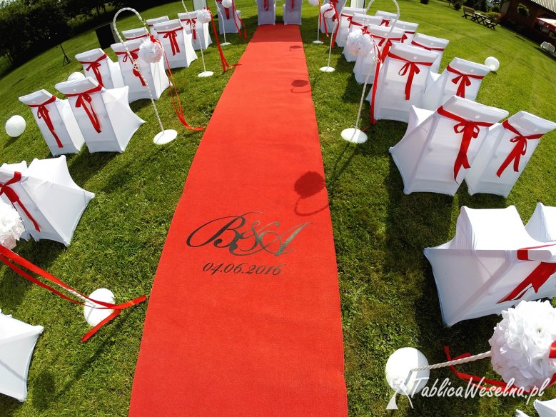 Wynajem dywanów na ślub biały czerwony wysyłka nadruk data ślubu imiona itp